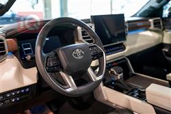 Toyota Sequoia